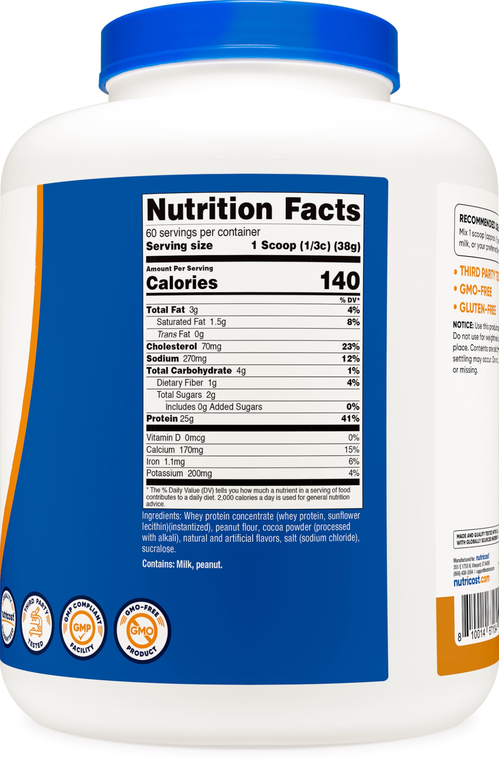 Primer plano de la etiqueta Nutricost con ingredientes y certificaciones visibles para tranquilidad