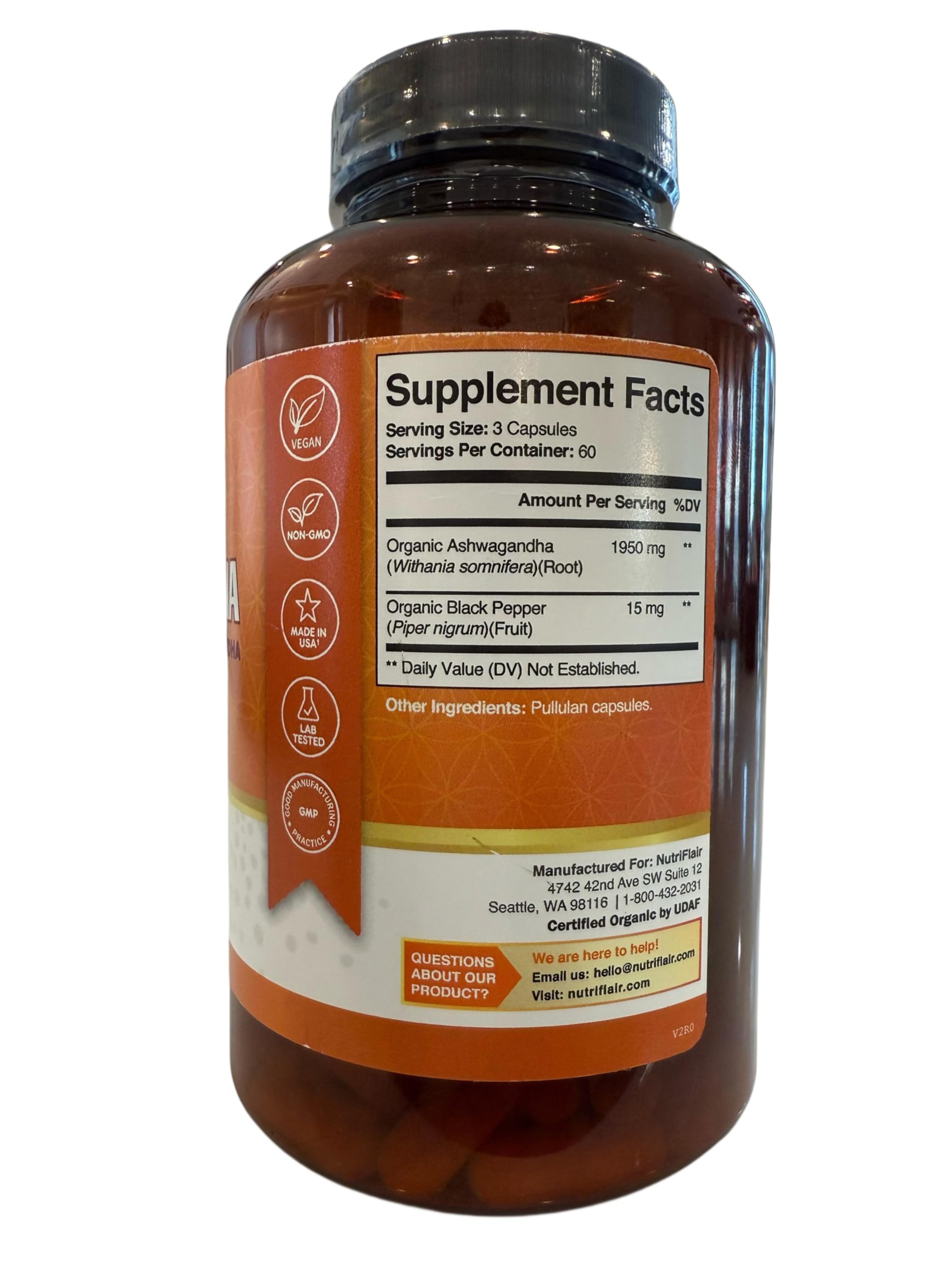 NutriFlair primer plano de una cápsula vegetal, destaca textura y fácil ingestión