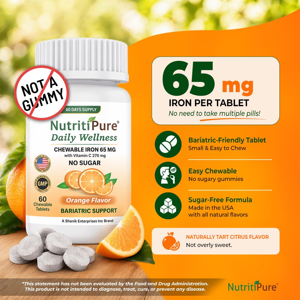 NutritiPure tabletas en mano demostrando tamaño práctico para tomar
