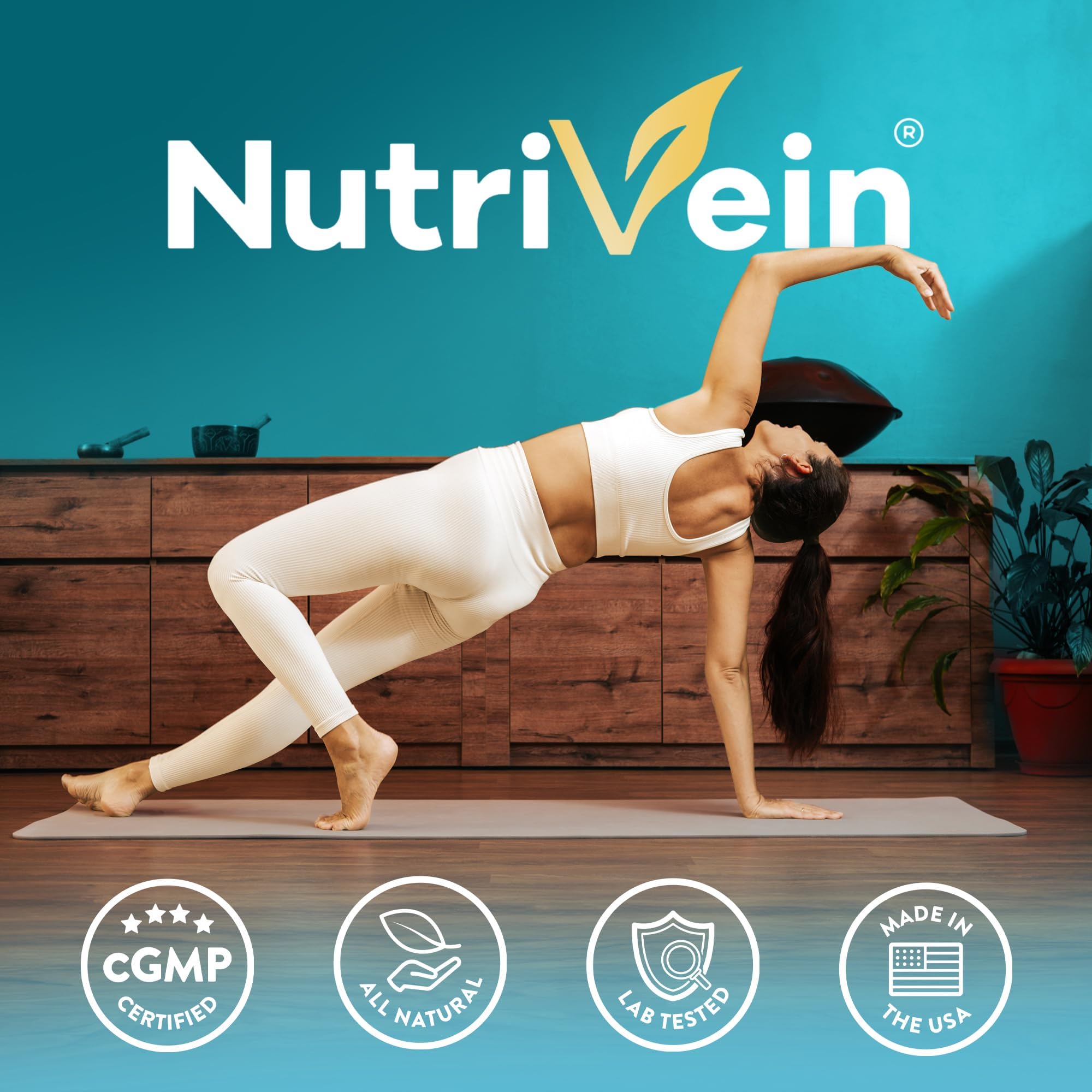 Nutrivein frasco en mesa con alimentos saludables transmitiendo apoyo nutricional