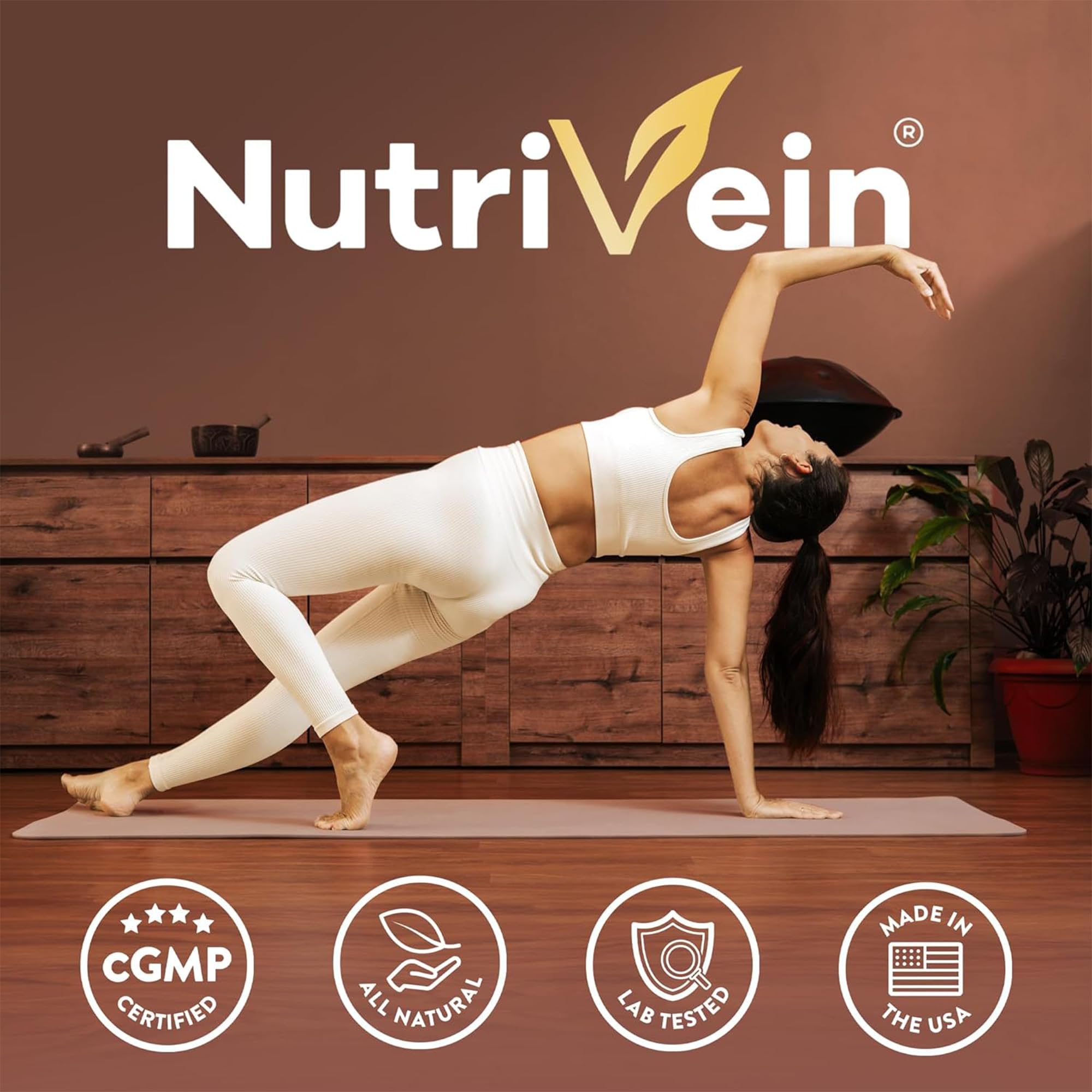 Nutrivein frasco en escritorio sugiriendo enfoque y productividad