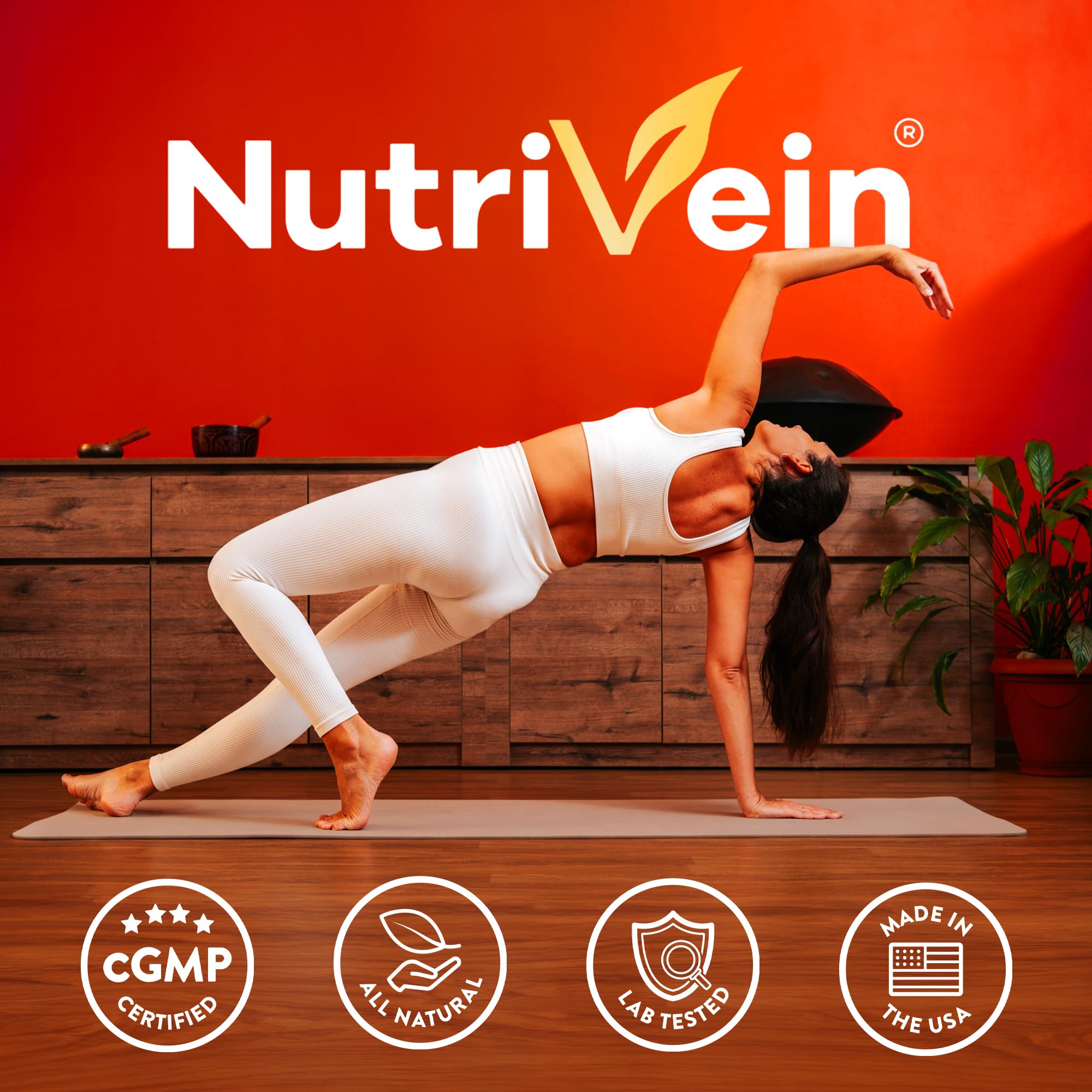 Persona activa tomando Nutrivein al aire libre como complemento diario