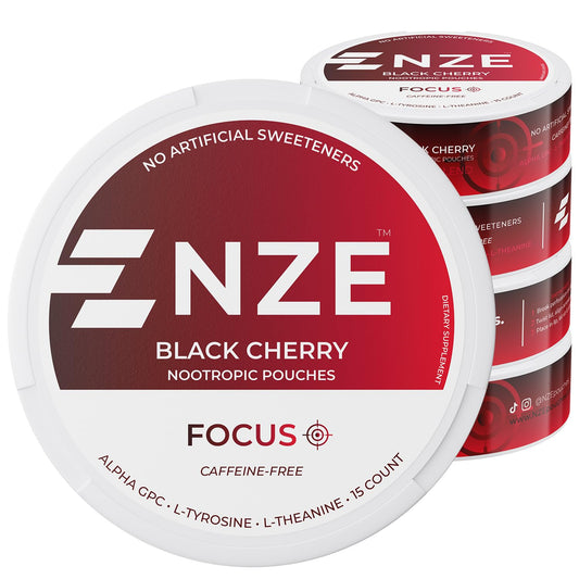 NZE frente de lata Black Cherry mostrando diseño y beneficio de enfoque