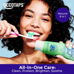 Occotaps persona cepillando mostrando confort para dientes sensibles
