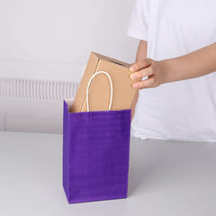 Oikss varias bolsas apiladas listas para venta al por mayor eficiente