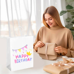 Oikss bolsa junto a objetos para comparar tamaño y capacidad