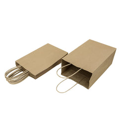 Bolsas Oikss usadas como bolsas de regalo en una fiesta con presentación profesional