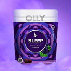 OLLY frasco junto a reloj y almohada evocando noche de descanso