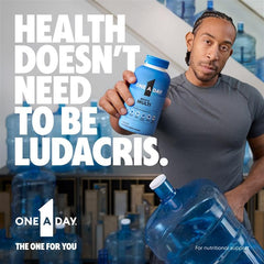 One A Day tableta en primer plano mostrando textura y fácil ingestión
