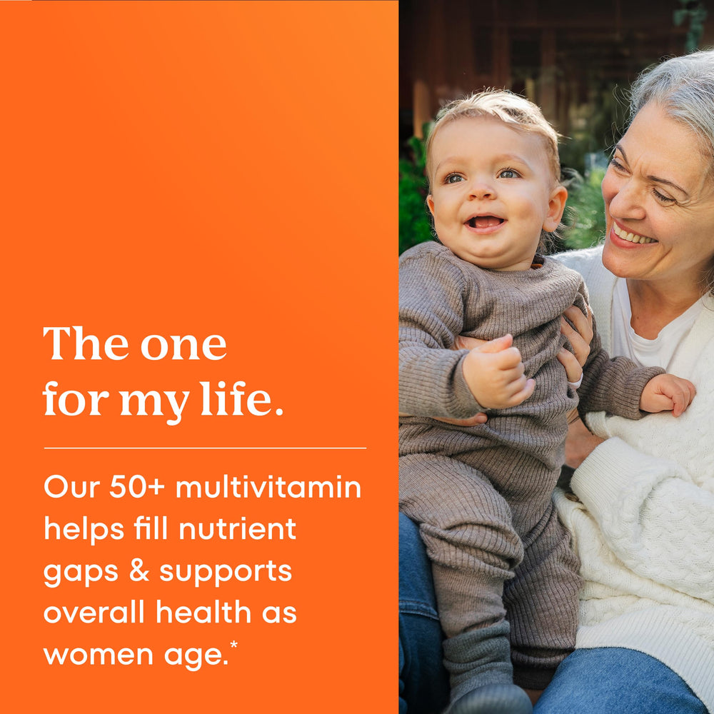 ONE A DAY tableta junto a moneda para comparar tamaño y dosificación cómoda