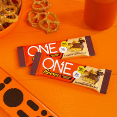 ONE REESE'S etiqueta nutricional legible para revisar proteína y azúcar