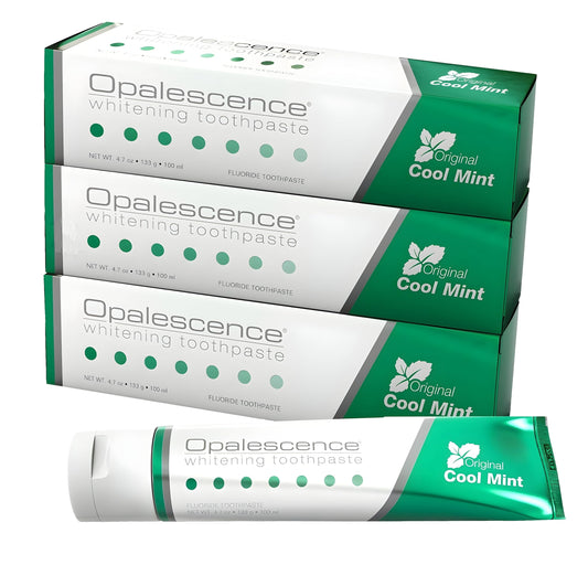 Opalescence pack de 3 frente del empaque mostrando los tubos y beneficio de duración