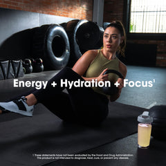 Escena lifestyle con Optimum Nutrition en exterior, energía para actividad física