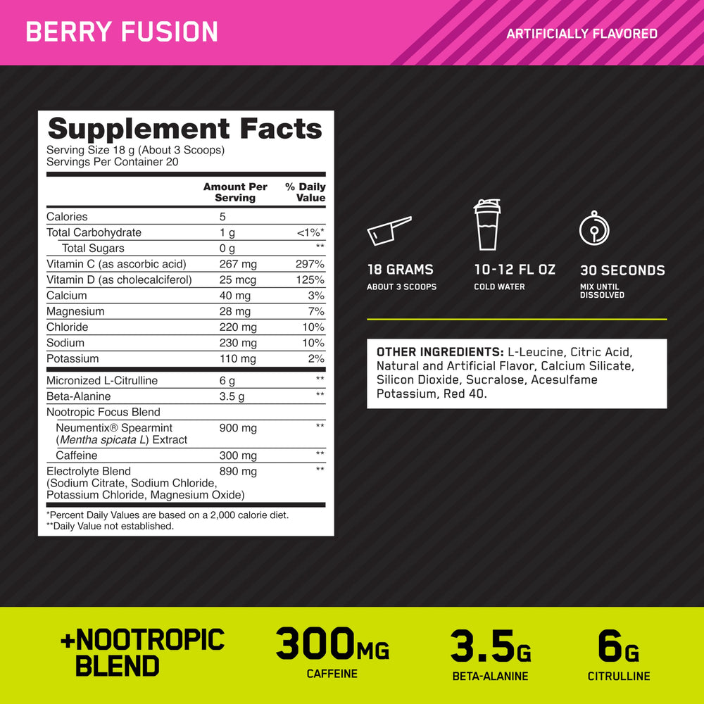 Optimum Nutrition Amped servido en vaso tras batir, ilustrando facilidad de disolución y energía
