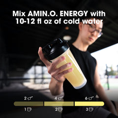 Envase Optimum Nutrition en mano para escala, fácil transporte y uso diario