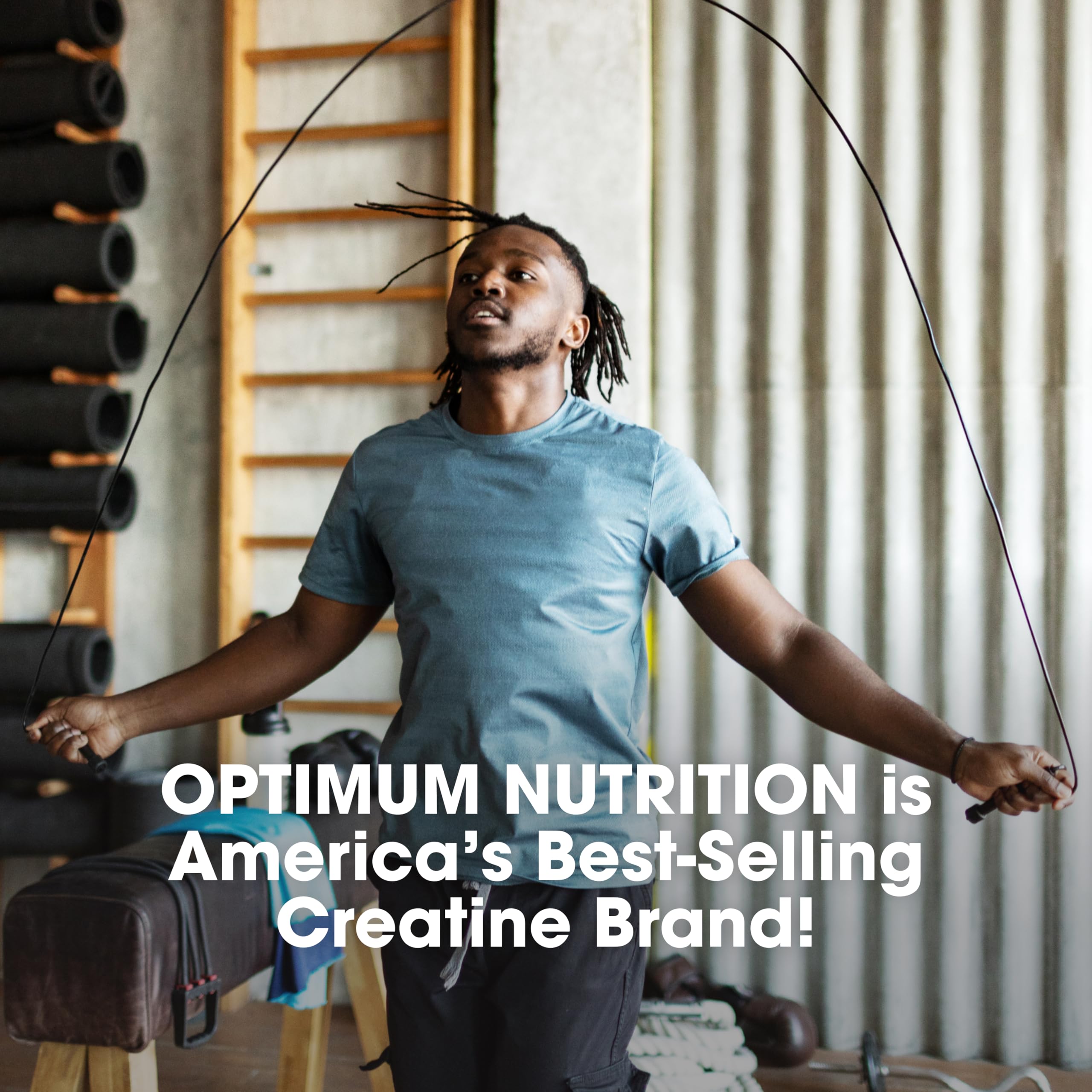 Optimum Nutrition frasco en bolso de gimnasio para suplementación fuera de casa