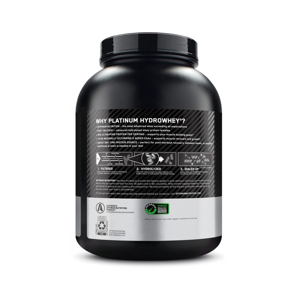 Optimum Nutrition en botella junto a equipo de gimnasio representando consumo post-entreno
