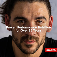 Optimum Nutrition batido y frutas en table con receta para aumentar proteína