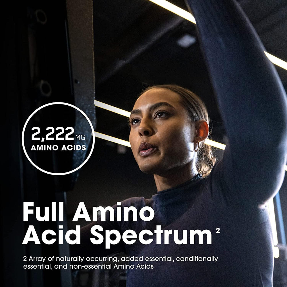 Optimum Nutrition tabletas en mano demostrando portabilidad y dosis práctica
