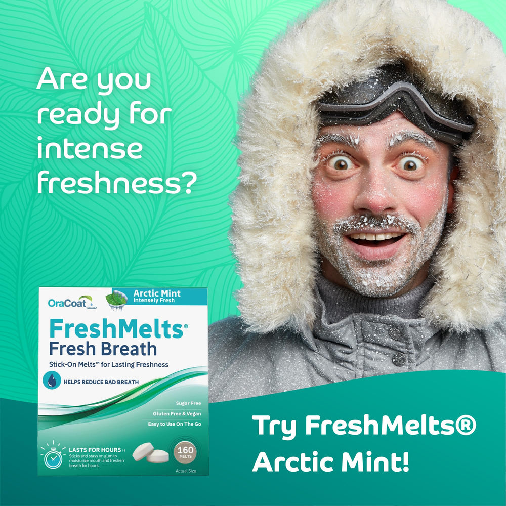 Oracoat FreshMelts comparación de tamaño junto a un teléfono para referencia práctica