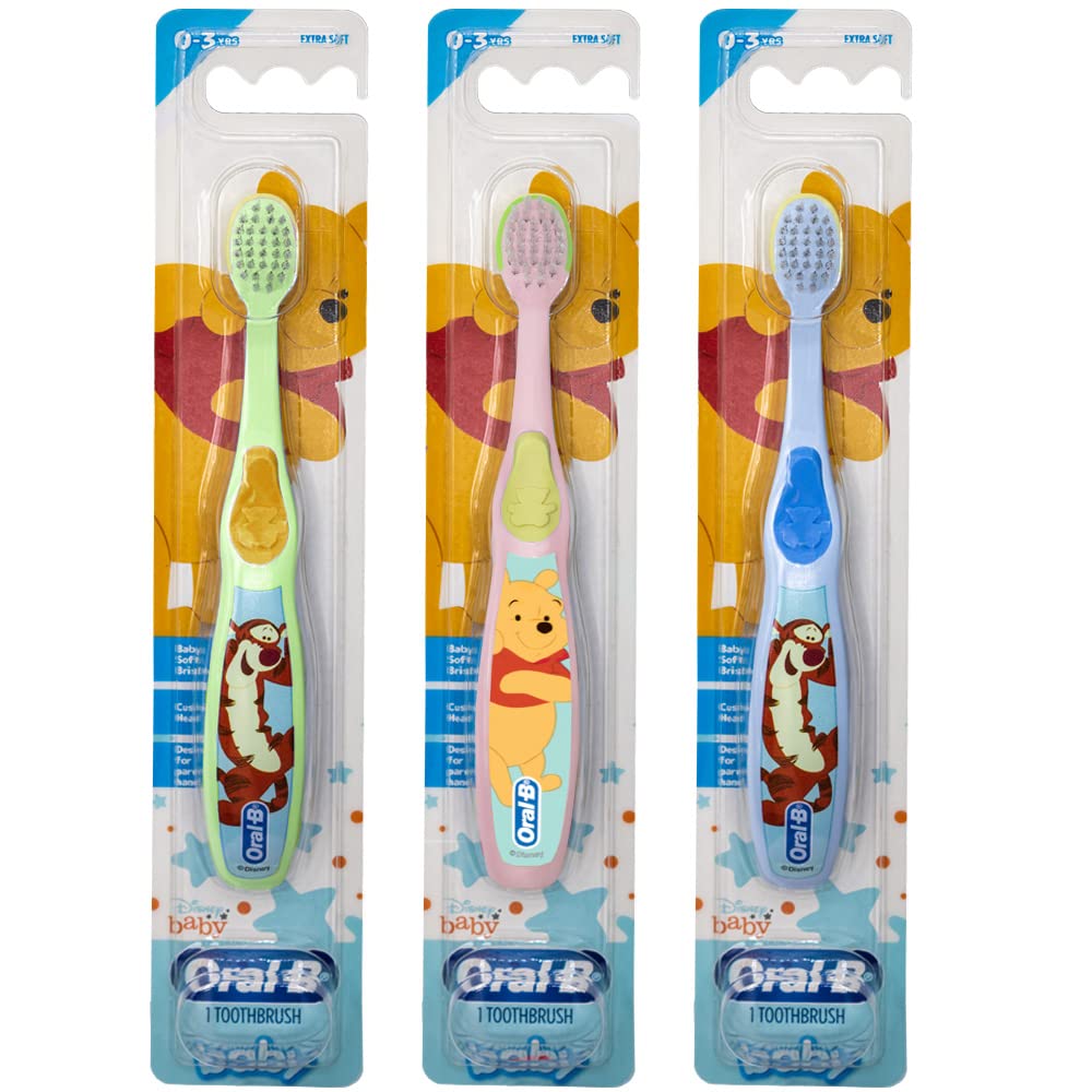 Oral-B Baby vista frontal del empaque con personajes, atrae al bebé y facilita el cepillado