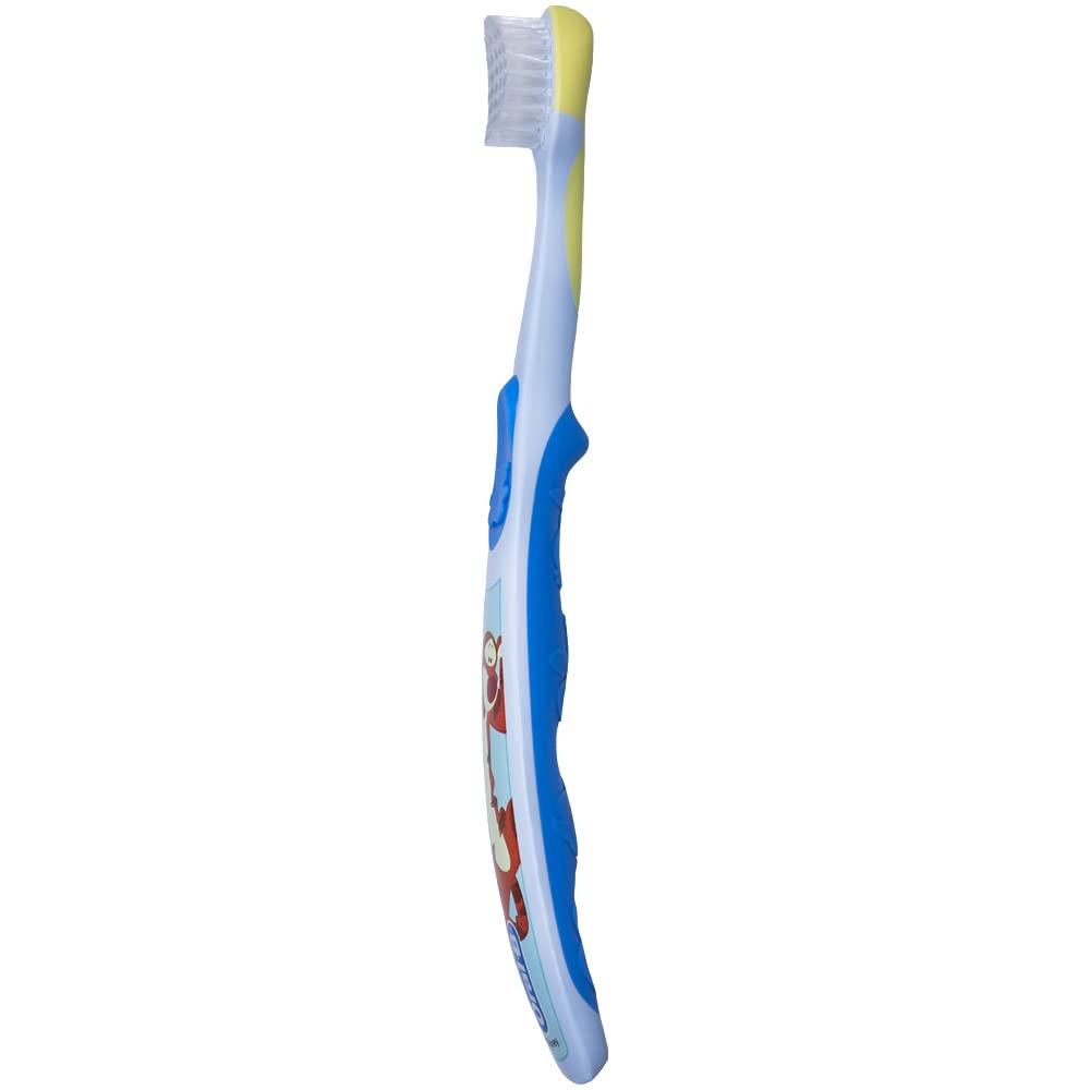 Oral-B Baby uso en bebé con padre cepillando suavemente y creando hábito