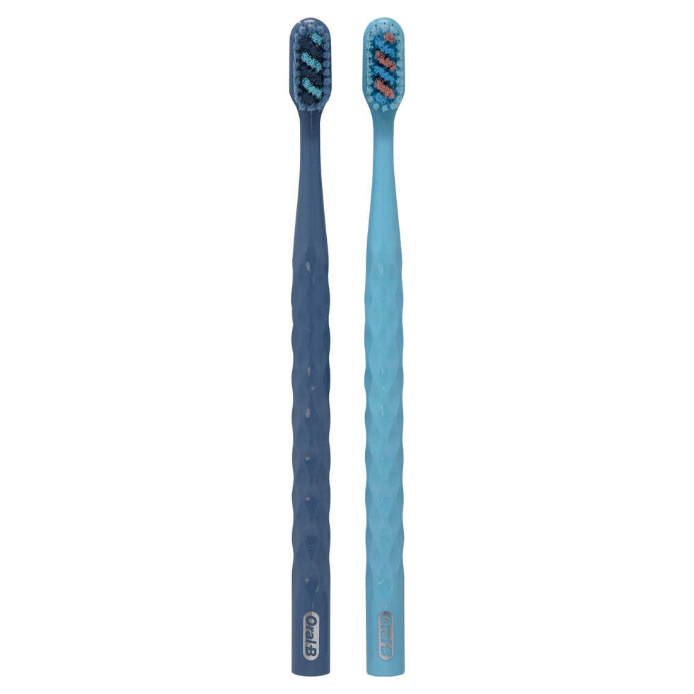 Oral-B detalle de cerdas x-filament que elimina placa y pule dientes