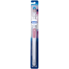 Oral-B cabeza compacta sostenida en mano para mayor control al cepillar