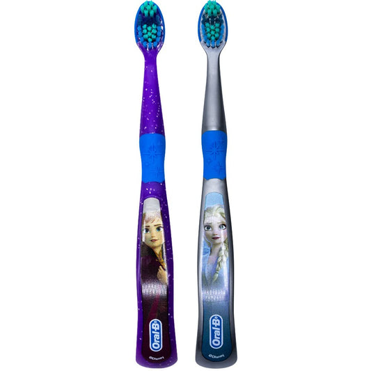 Oral-B detalle del cabezal acolchado que protege encías sensibles