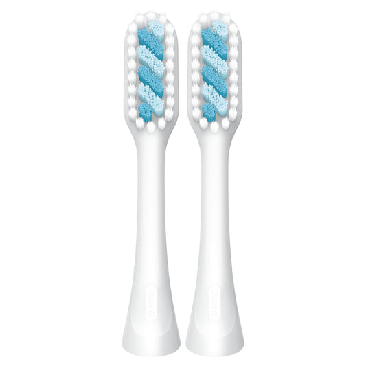 Oral-B detalle de cerdas en X que muestra mejor alcance entre dientes