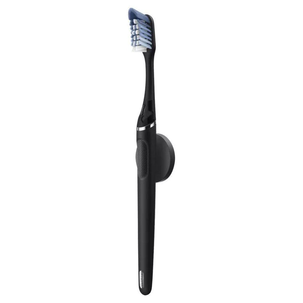Mango Aqua Oral-B Clic con forma ergonómica para mejor sujeción y control