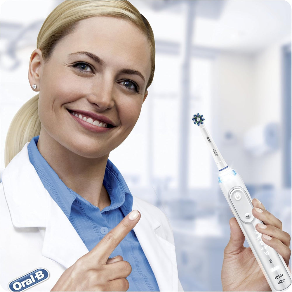 Oral-B cabezal en un lavabo de baño, listo para sustituir y mejorar la rutina diaria