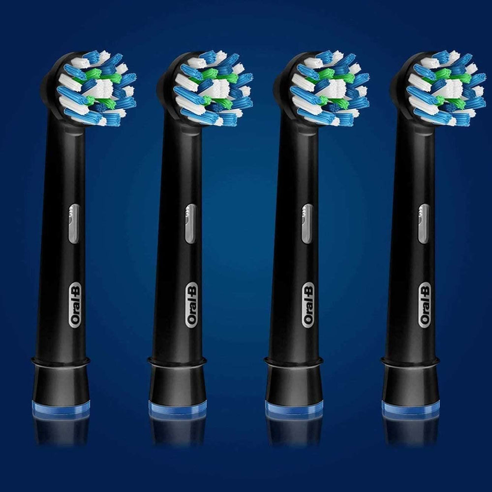 Oral-B primer plano de cerdas CleanMaximiser que indican desgaste para recambio oportuno