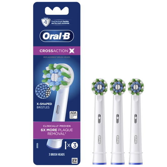 Oral-B vista frontal del empaque mostrando las tres unidades y beneficios