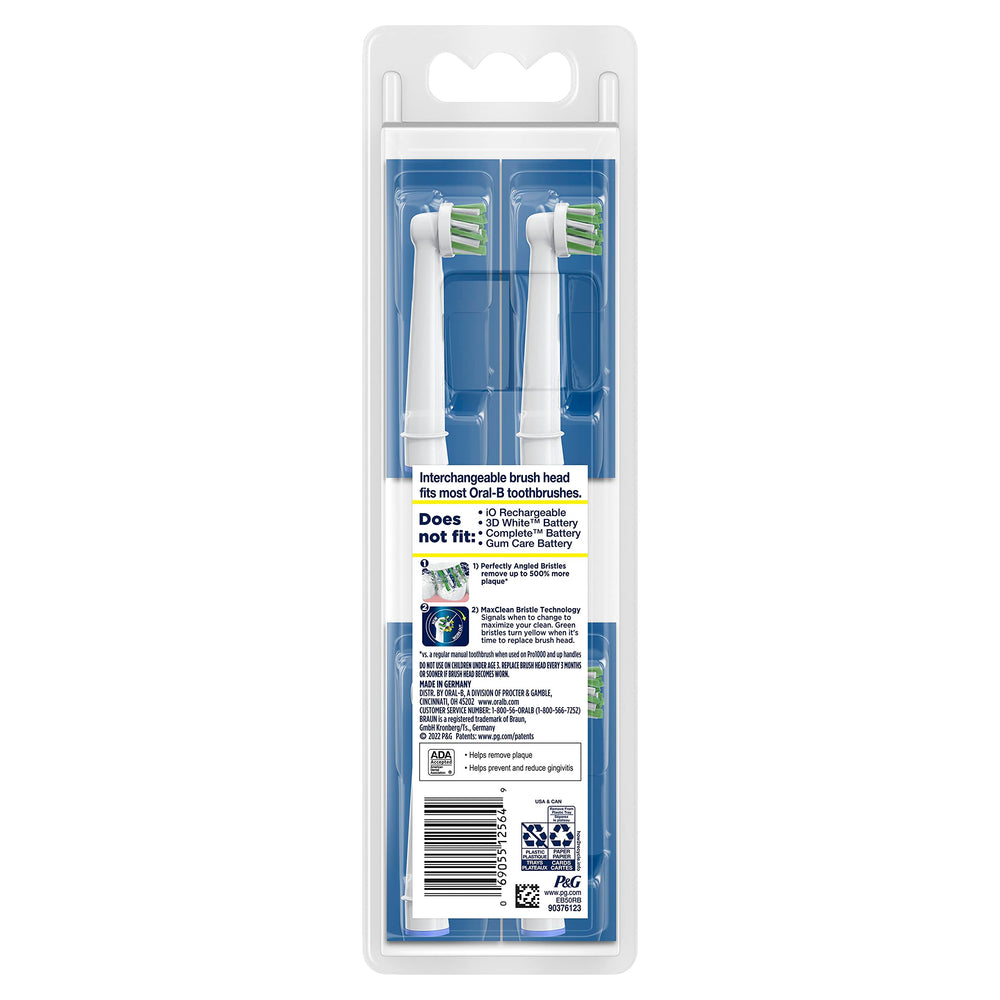 Primer plano de la textura de los filamentos Oral-B CrossAction para mostrar suavidad y precisión