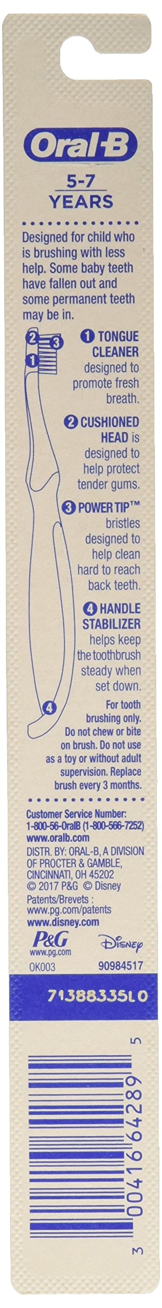 Oral-B detalle de cerdas suaves y limpiador de lengua protege encías y mejora aliento