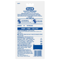 Oral-B ambiente de baño con cepillo sobre soporte transmite rutina diaria saludable