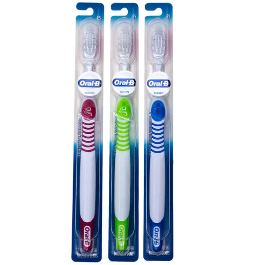 Oral-B frente del pack de 3 cepillos, fácil identificación
