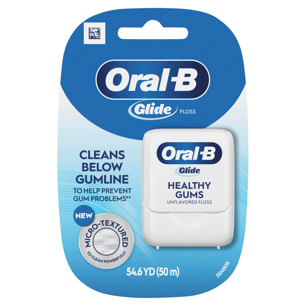 Oral-B producto en baño organizado mostrando conveniencia y almacenamiento