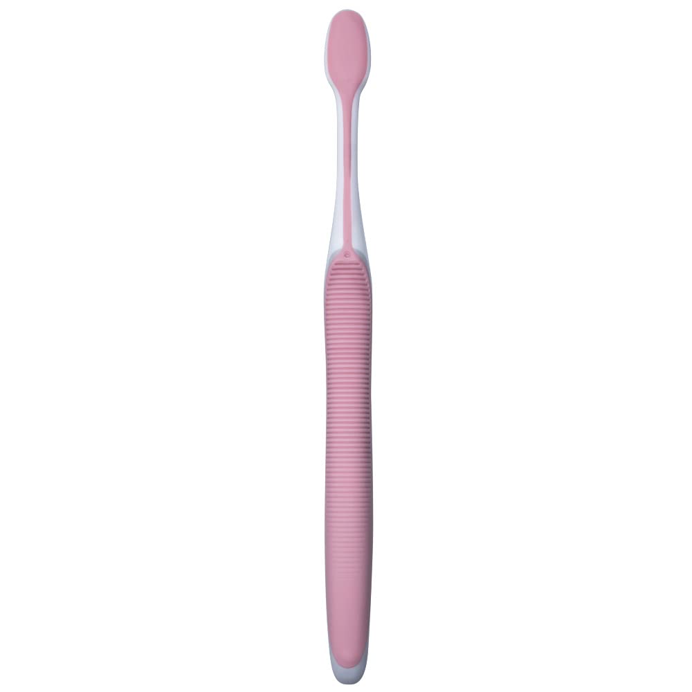 Oral-B cepillo en uso dentro de la boca limpiando la línea de las encías con suavidad