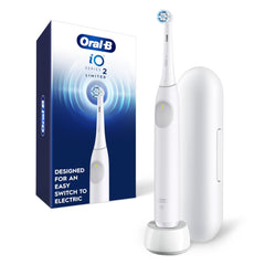 Oral-B cepillo iO Series 2 frente blanco mostrando diseño y beneficio limpieza superior