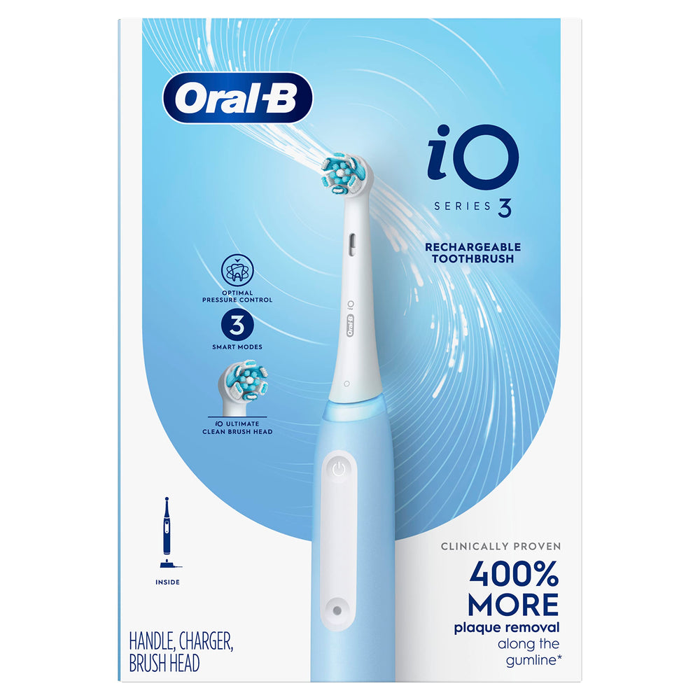 estación de carga del Oral-B iO3 con el cepillo colocado, carga rápida y ordenada