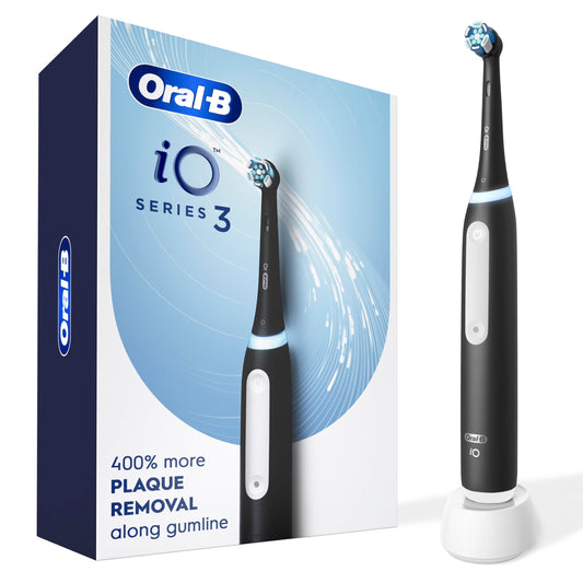 Oral-B iO3 vista frontal elegante y ergonómica que facilita el agarre