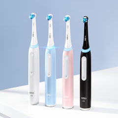 Oral-B iO3 pantalla display que indica modo, batería y recordatorios