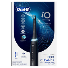 Oral-B iO5 accesorios incluidos: cargador y cabezal de recambio
