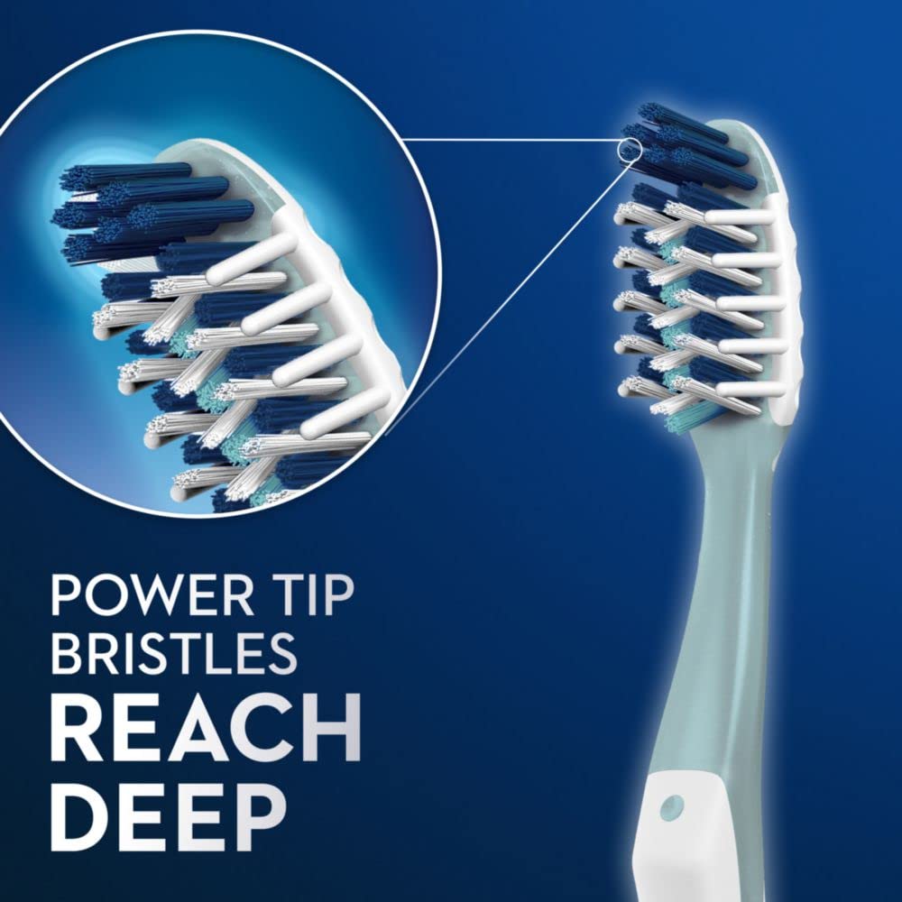 Oral-B mango ergonómico ofreciendo control y comodidad al cepillar