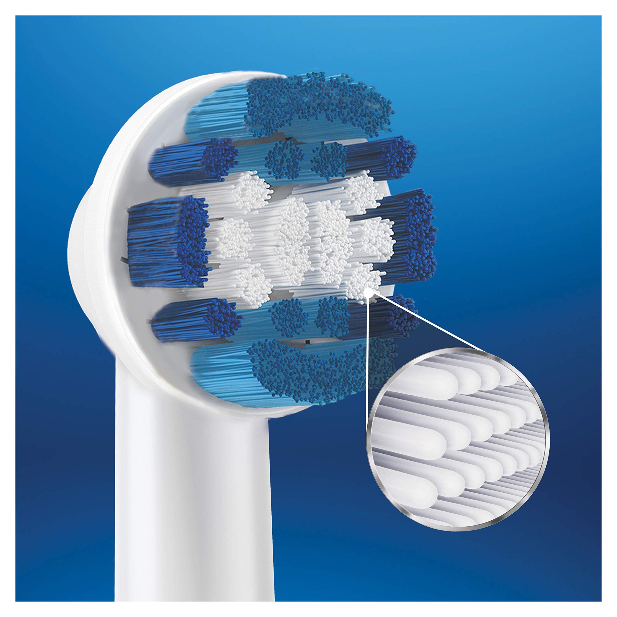 Oral-B uso diario en baño mostrando posición del cabezal para limpieza eficaz