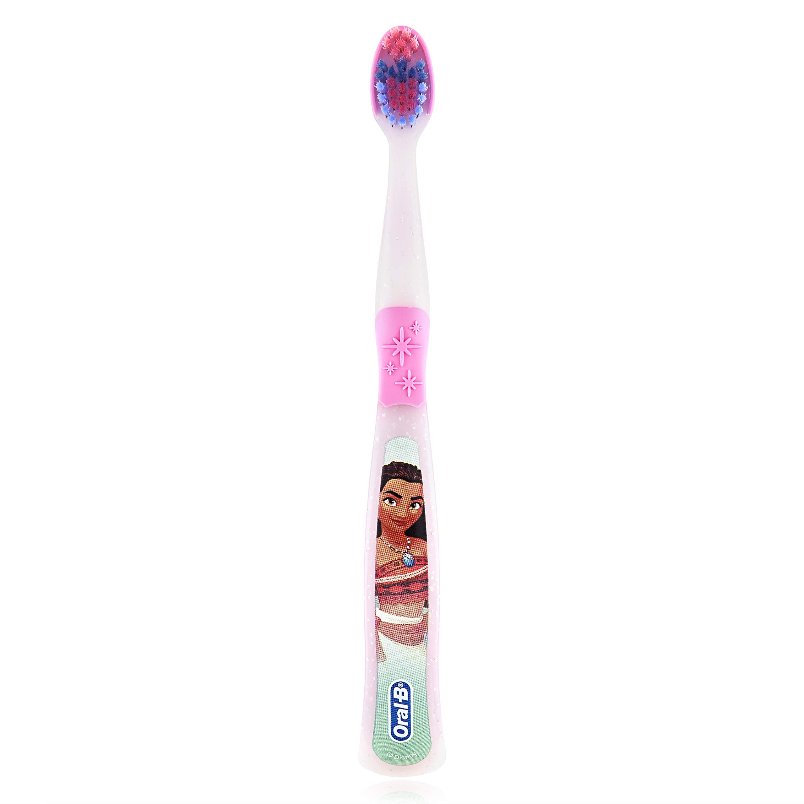 Oral-B niño usando el cepillo mostrando limpieza más eficaz