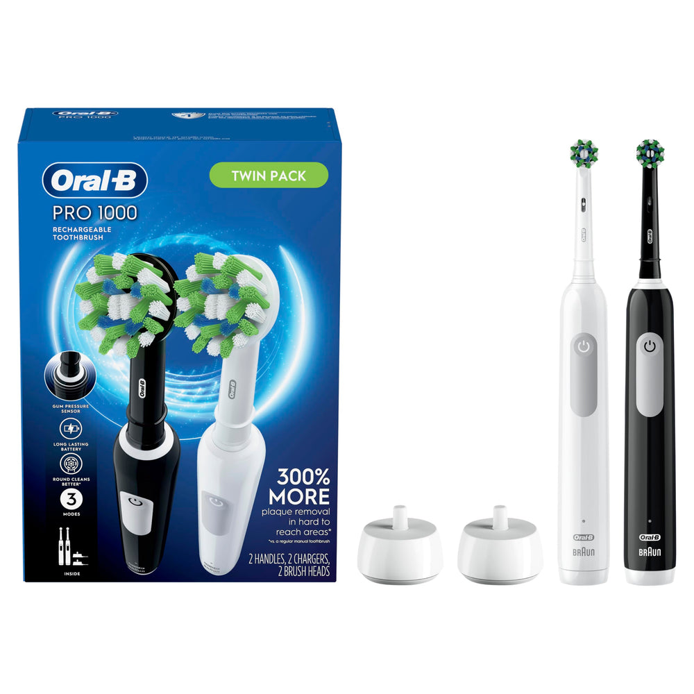 Oral-B cepillo pack frontal mostrando diseño negro y blanco y limpieza eficiente
