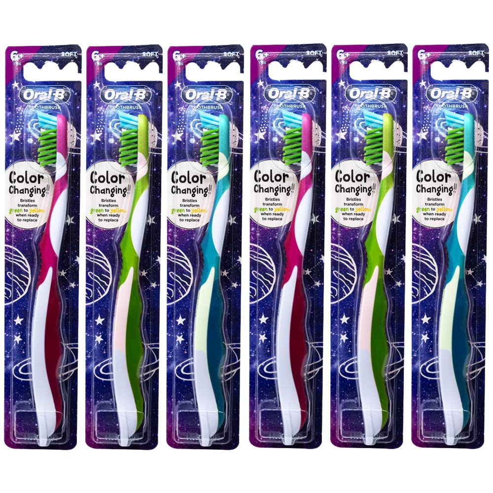 Oral-B vista frontal del pack de seis cepillos, ideal para rotación familiar